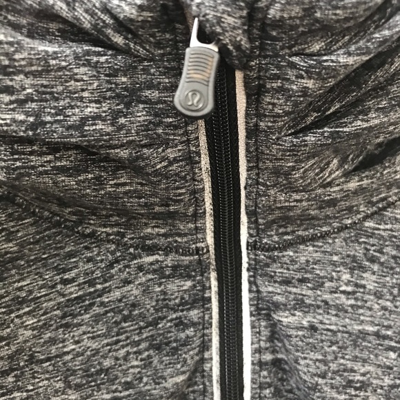 Lululemon Inspire Half Zip Pullover - Picture 10 of 12